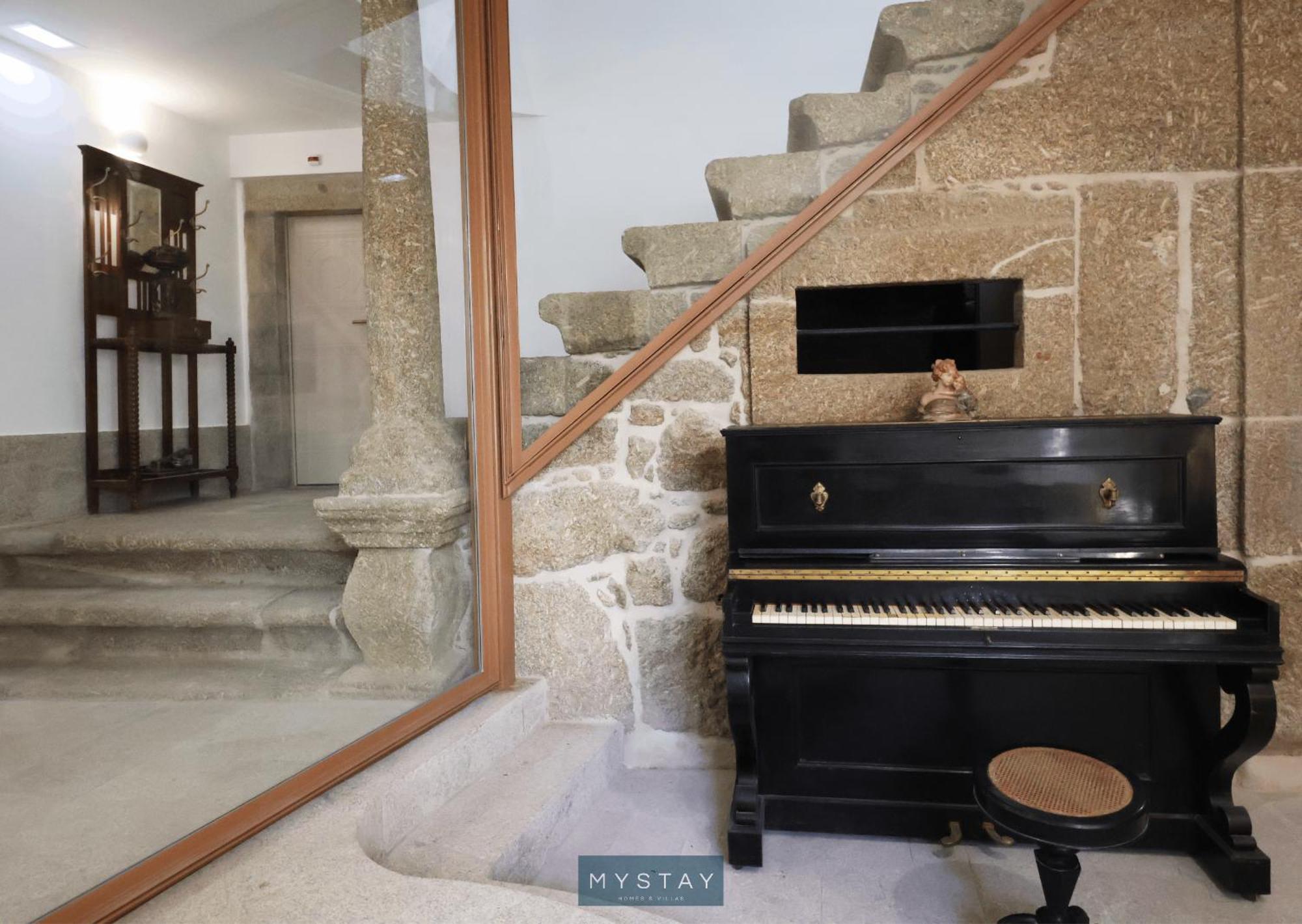 Mystay - Casa Matriz Sec XVI Пеньяфьель Экстерьер фото